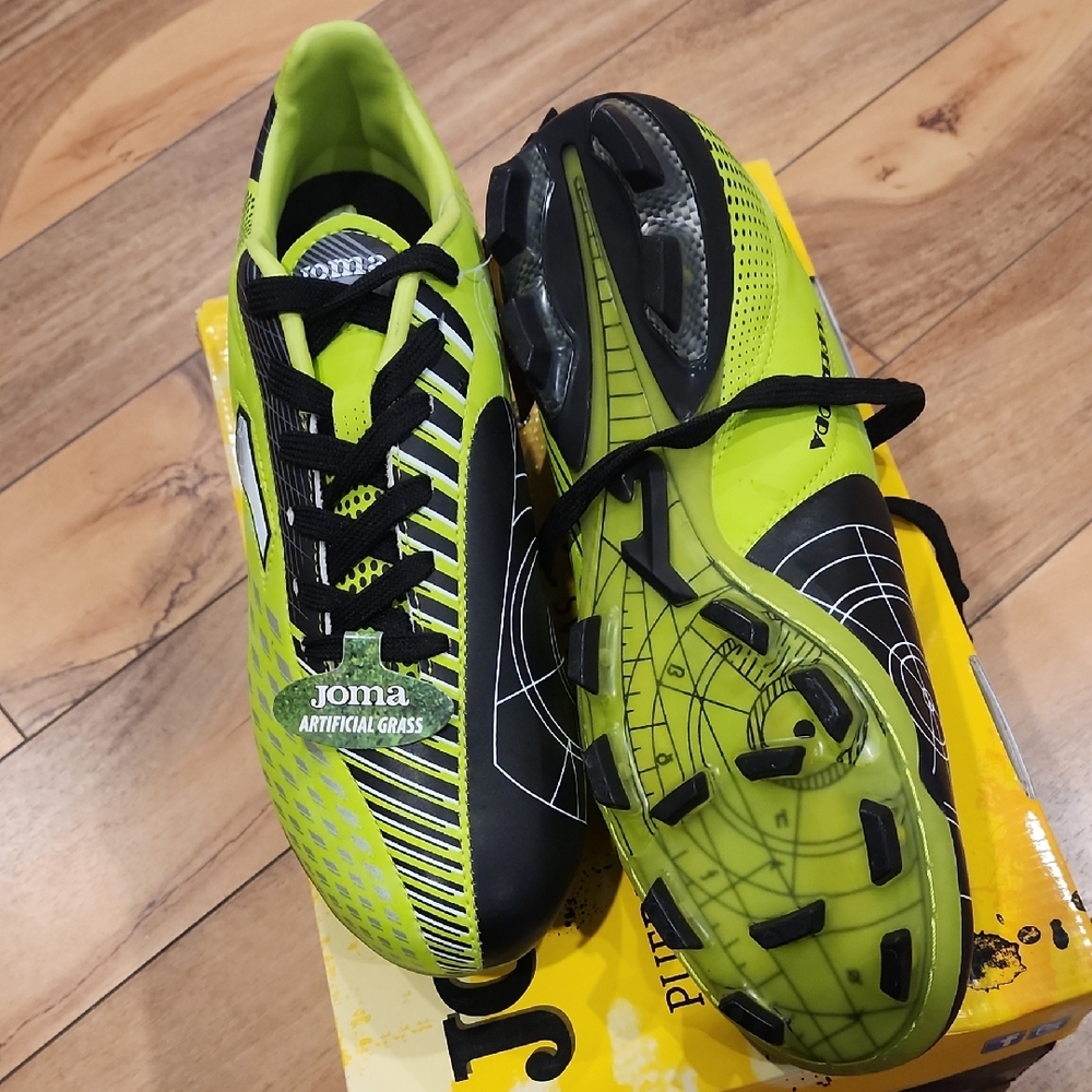 Joma Green and Black Soccer Cleats